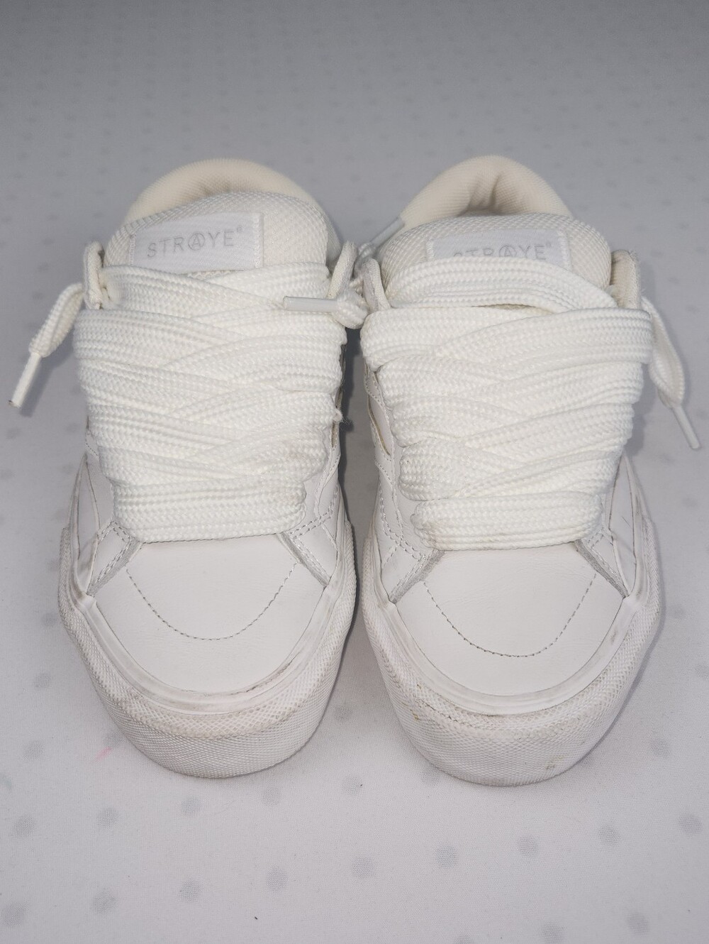 Straye Logan Puff Whiteout skate sneakers Mens 6 Womens 8
